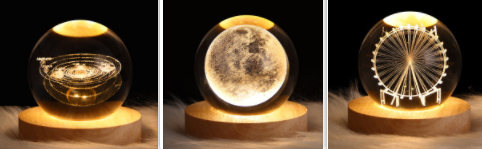 Kleine nachtlamp met kristallen bol, sterrenhemel en planeten – massiefhouten lampvoet, zonnestelsel 6 cm, 2 stuks