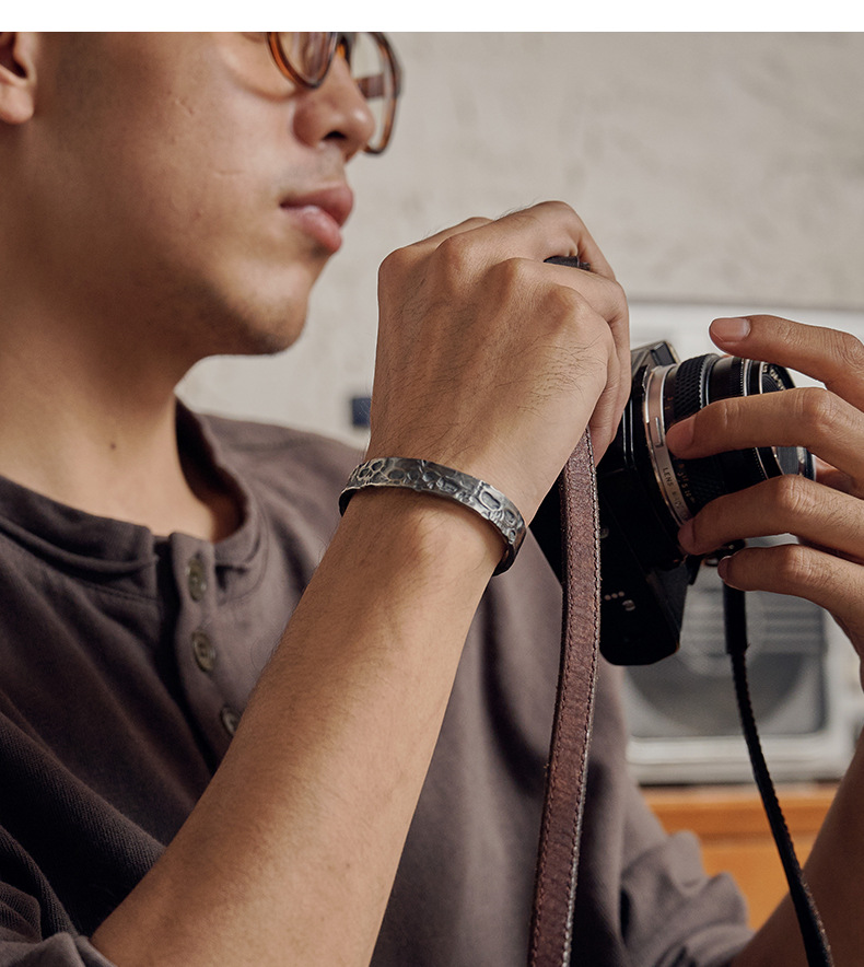 Men's Retro And Domineering Creative Opening Wide Bracelet