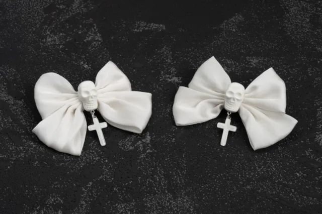 Accessories Original Hand Subculture Dark Hairpin White - Shop at LoveMi