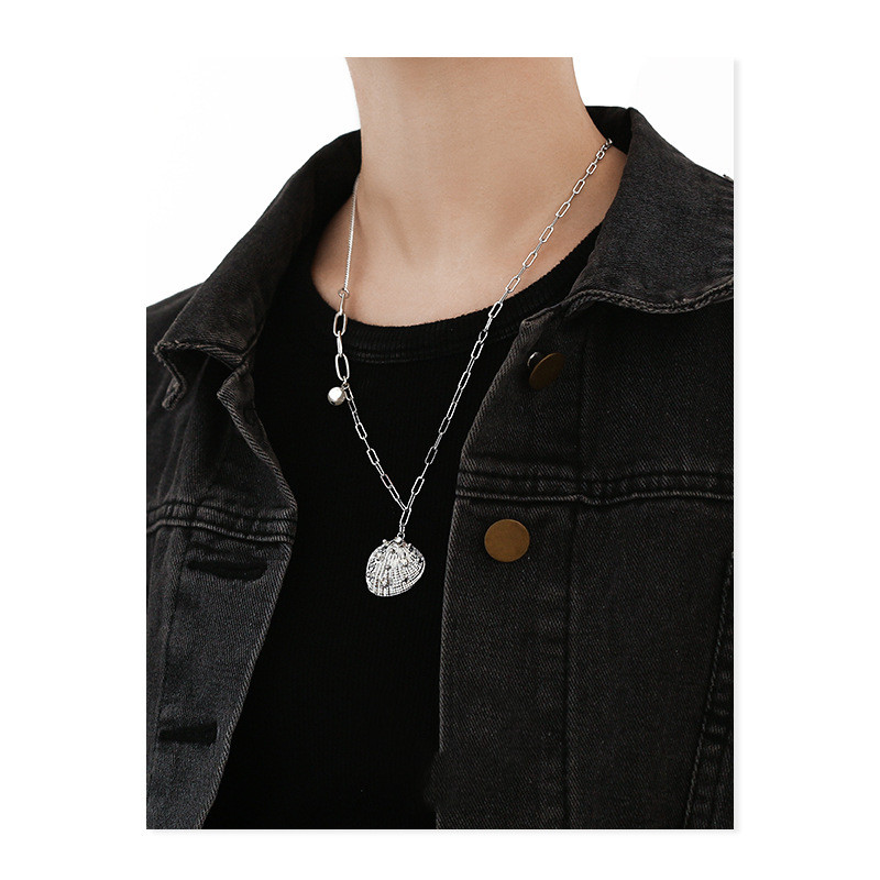 Light Luxury Necklace Female Exquisite Design Sense Shell Shape Pendant Trend