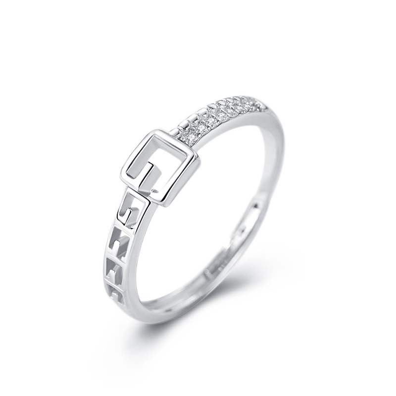 Title 1, Anello con fibbia creativa in argento sterling ...