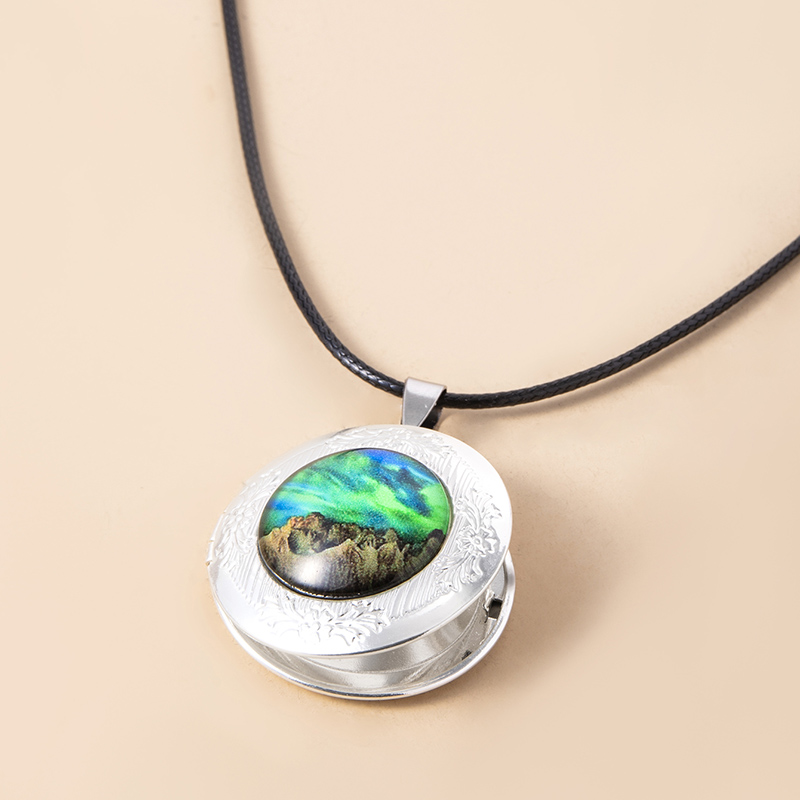 Nebula Aurora Mountain Locket Necklace Vintage Glass Photo Frame Pendant Necklaces