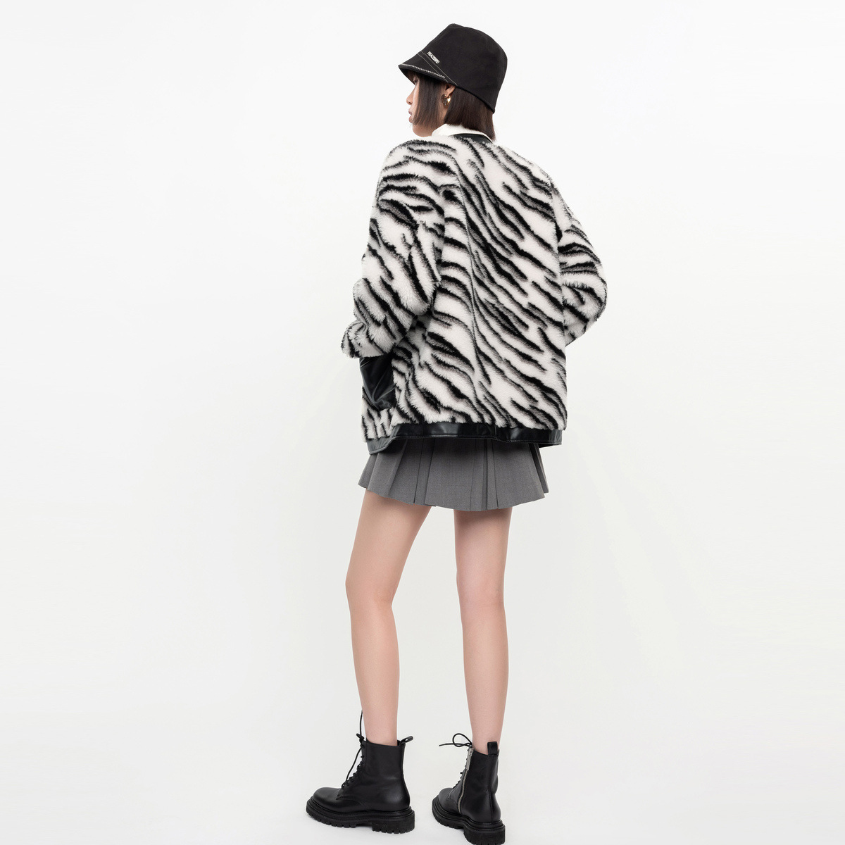 Fashion Winter New Pattern Fur Coat