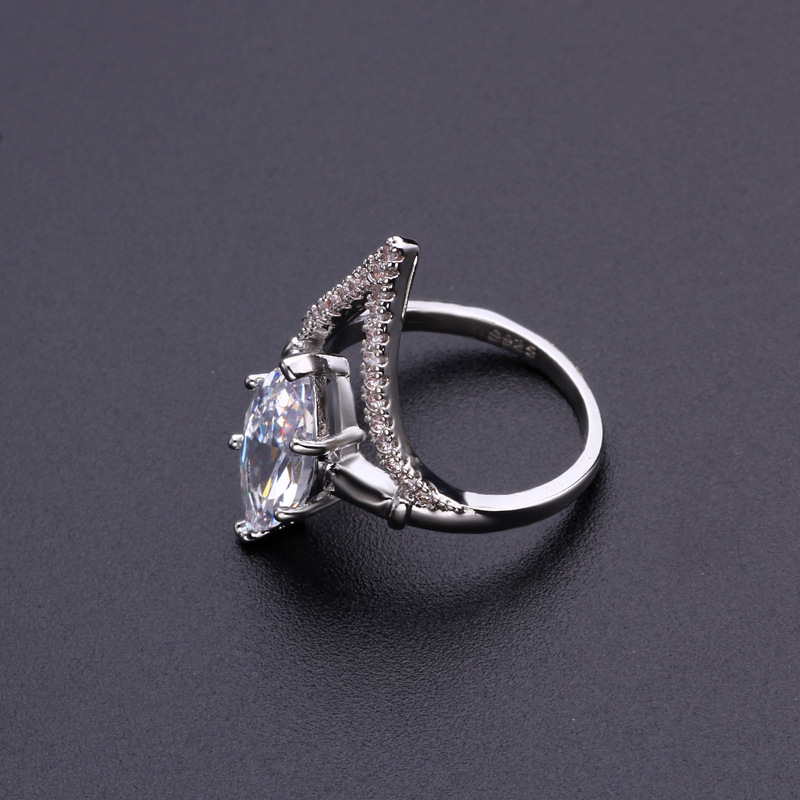 Micro-inlaid Zircon Egg-shaped Ring Cross-border Platform