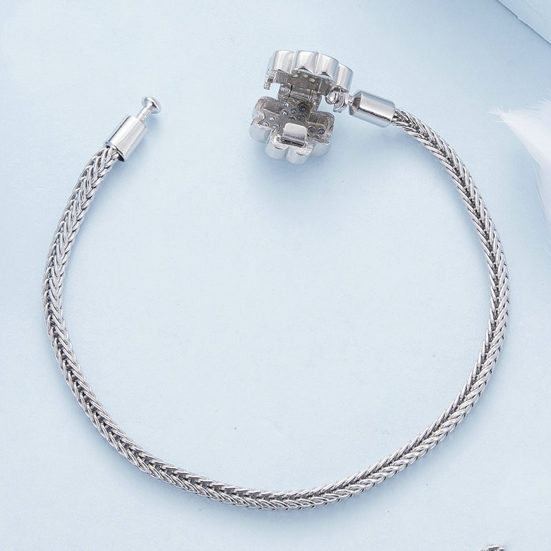 Green Zircon Lucky Four Leaf Grass Basic Bracelet