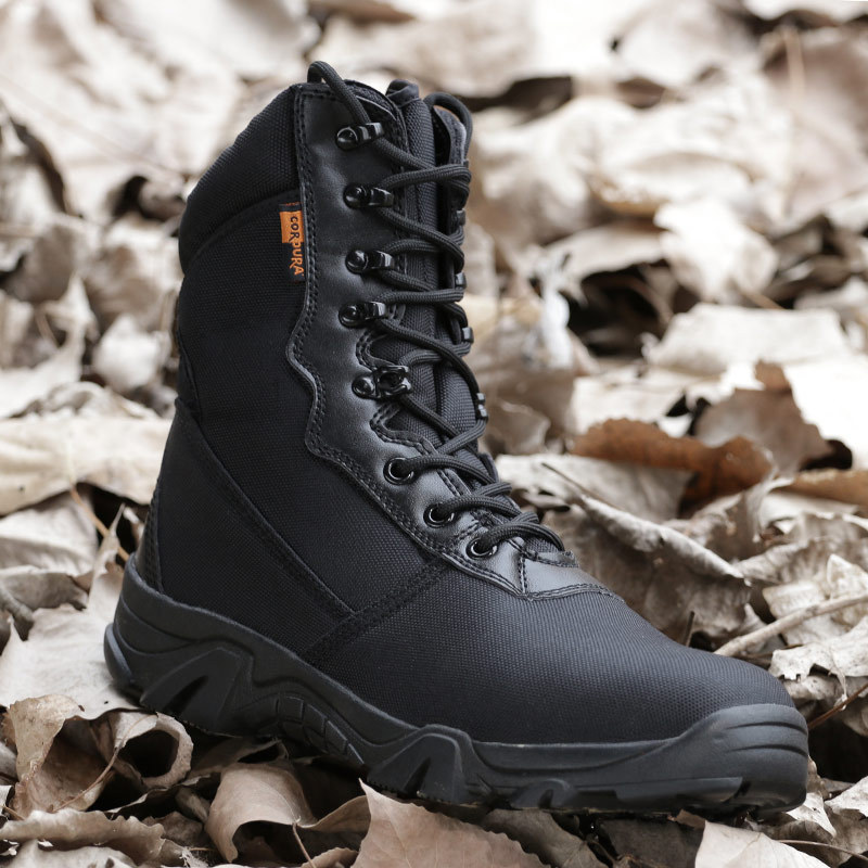 Title 1, Magnum black tactical boots