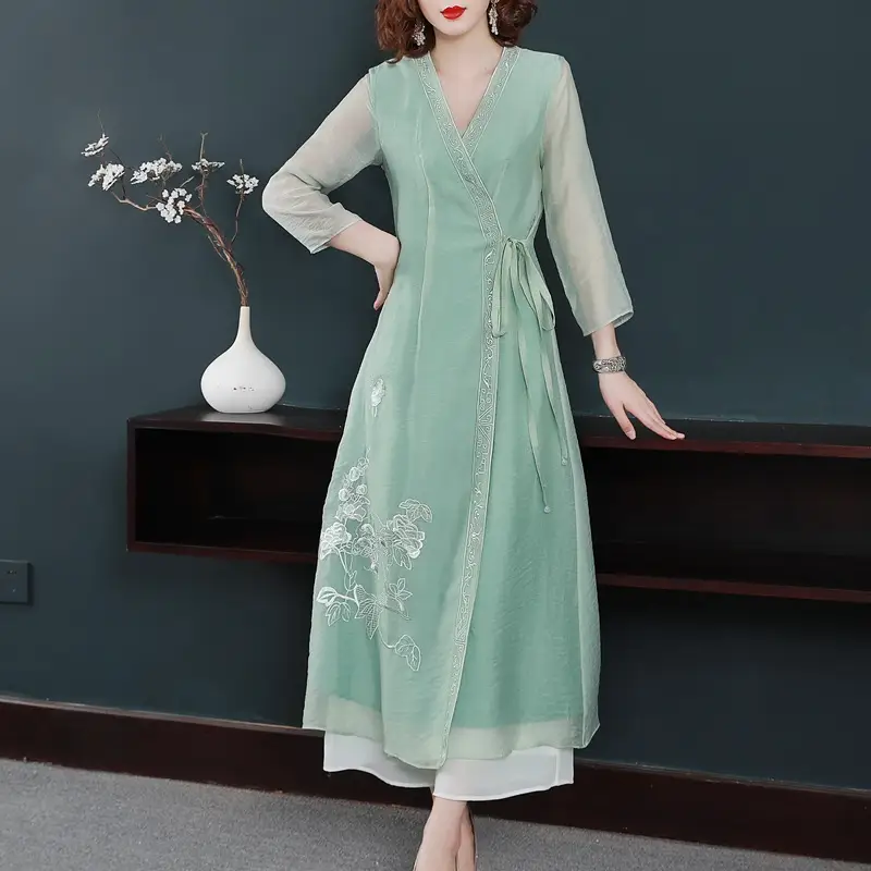 Cross-collar Improved Hanfu Embroidered Dress With Laces