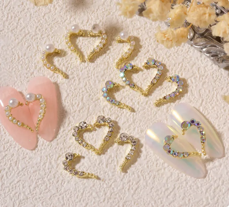 Nail Art DIY Love Heart Alloy Jewelry