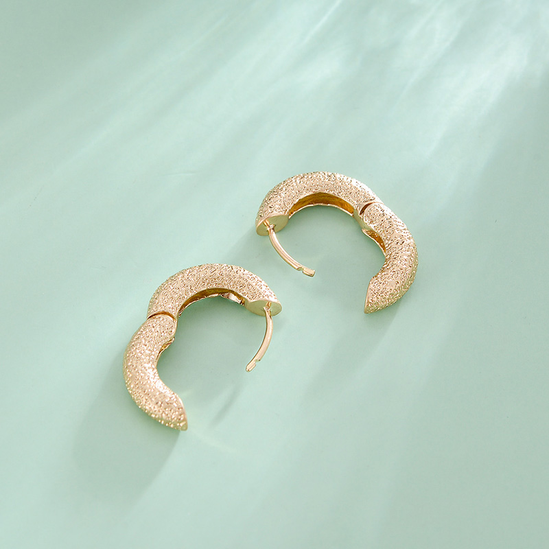 European And American Vintage Classic Metal Earrings