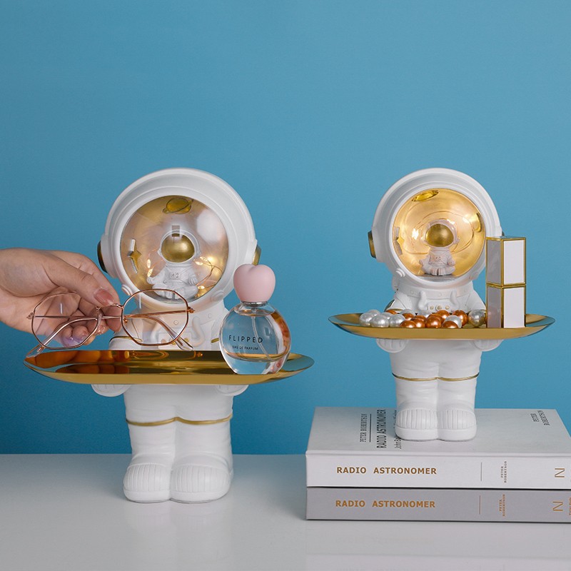 Astronaut ornament key storage desktop (grey)