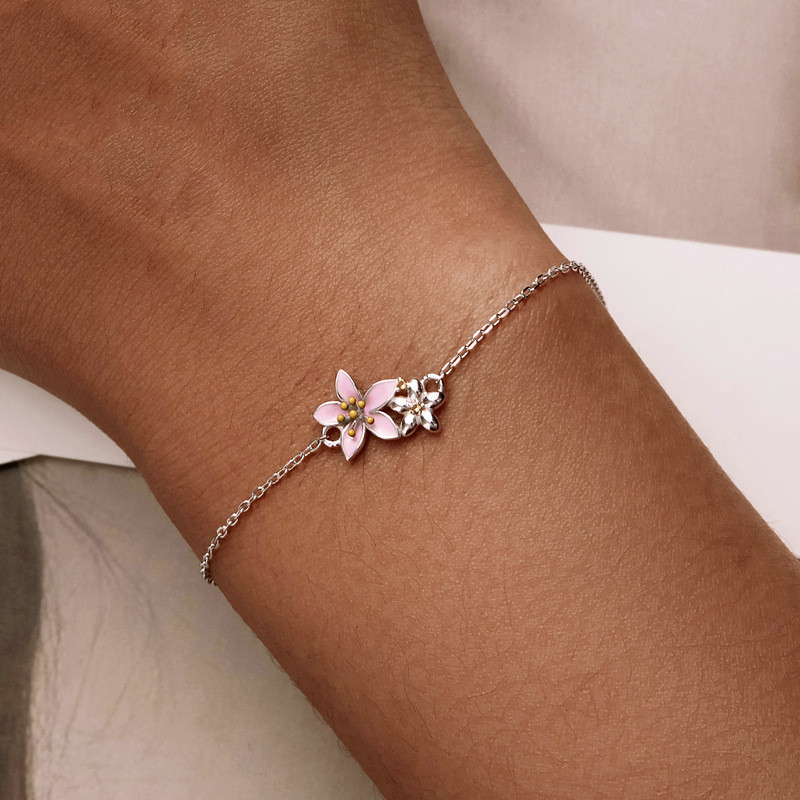 Title 5, Gold Plated Oil Drip Simple Flower Bracelet