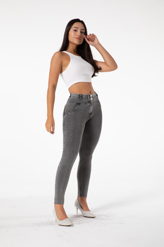 Title 7, Shascullfites Melody Regular Waist Gray Jegging...