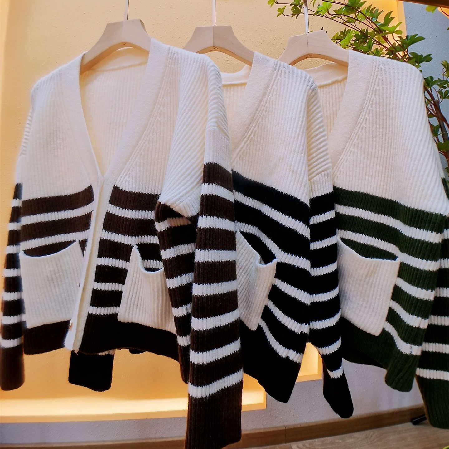 Women's Casual Loose And Versatile Jacket V-neck Long Sleeve