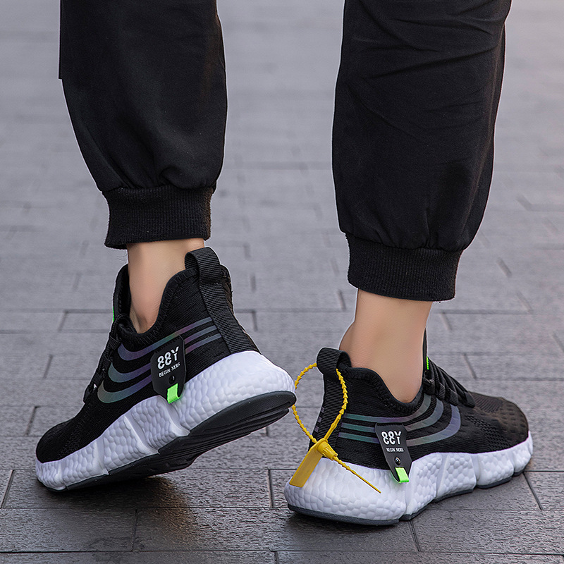 Корейская спортивная обувь с комбинированной эластичной подошвой из попкорна и тканой резины