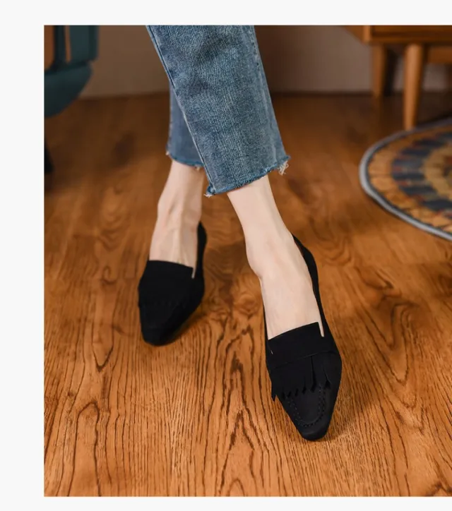 Simple Small Square Toe Tassel Retro Chunky Heel Women's Shoes Black - Shop at LoveMi