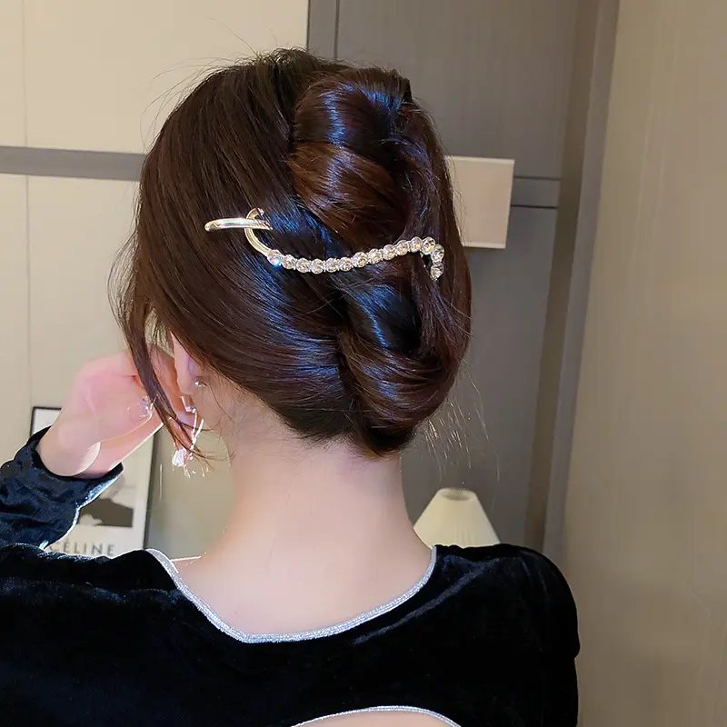 Delicate Diamond Inlaid Geometric Fashion Hairpin Metal