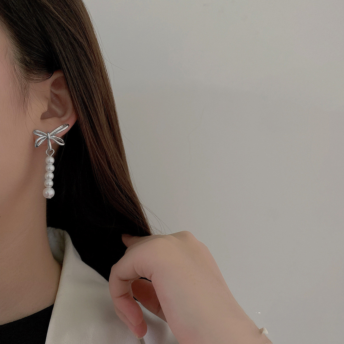 European And American Irregular Pearl Earrings Earrings Female Butterfly