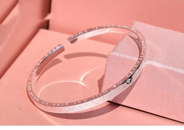 Female 999 Sterling Silver Hand Ornament Opening Bracelet