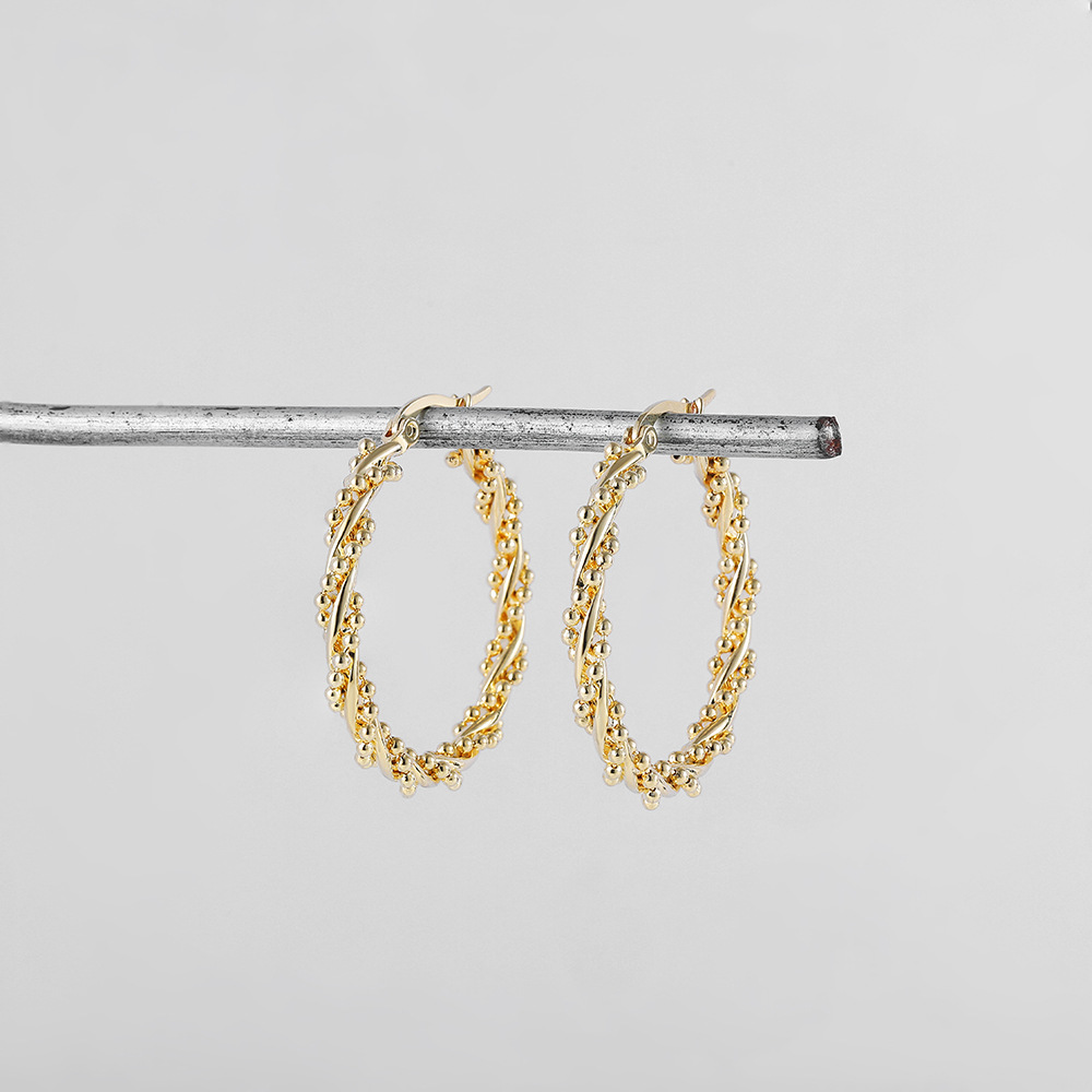 Title 1, Fashion Round Chain Twist Earrings