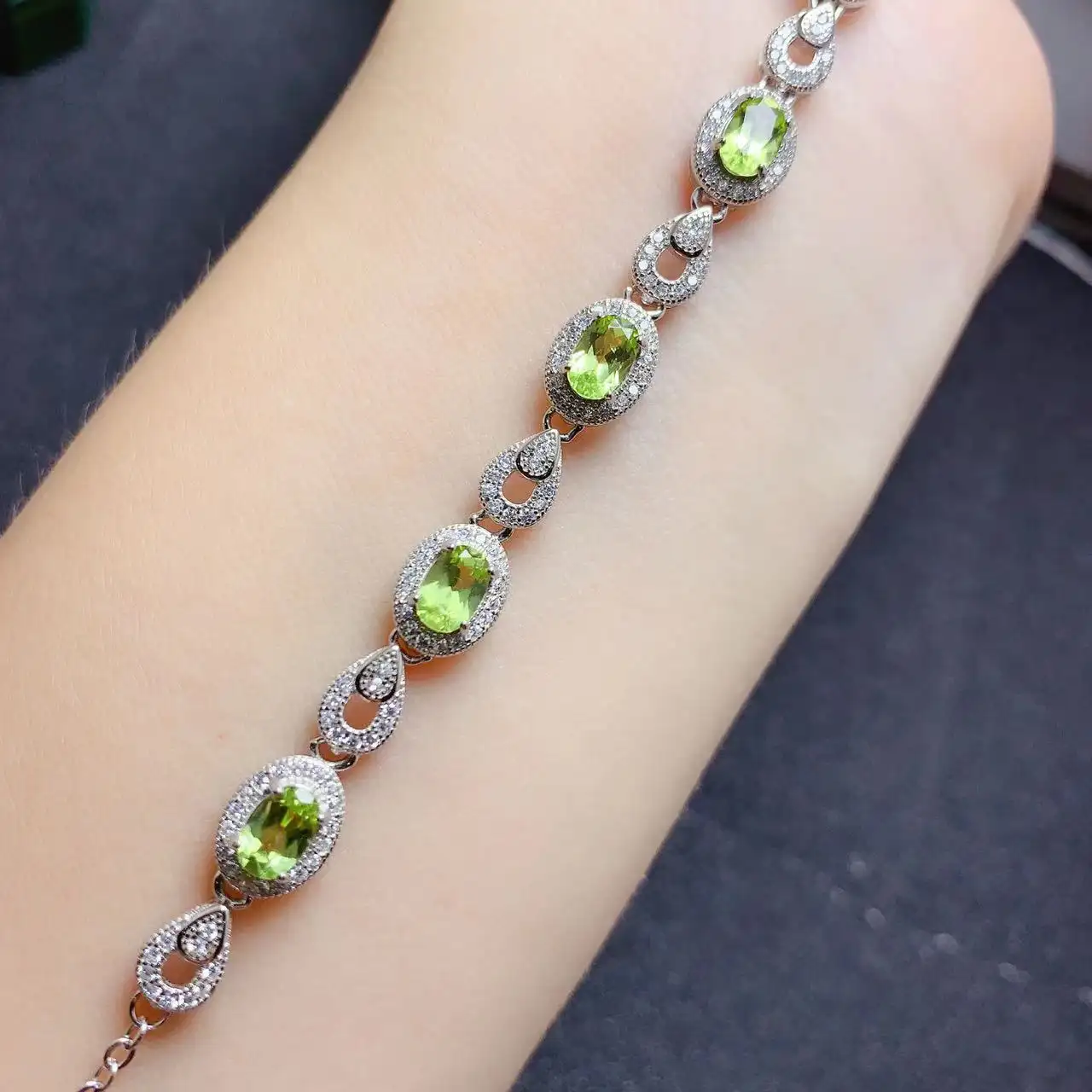 925 Silver Inlaid Natural Olivine Bracelet