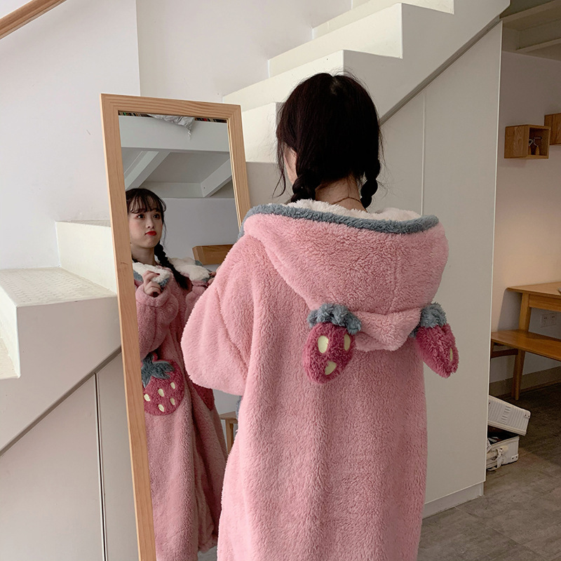 Title 3, Cute padded flannel hooded pajamas