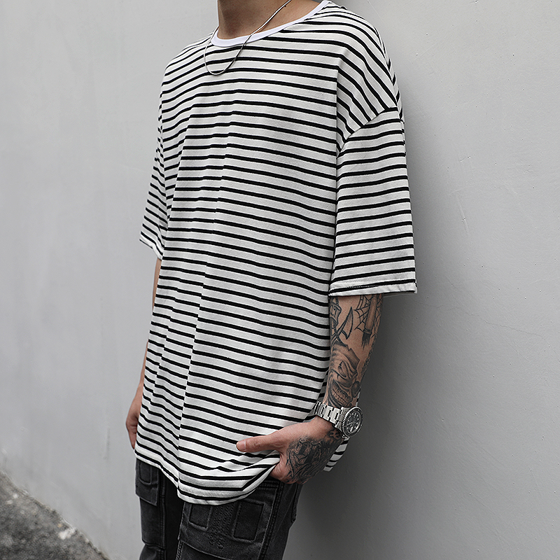 Black And White Striped Loose Half Sleeve T-shirt