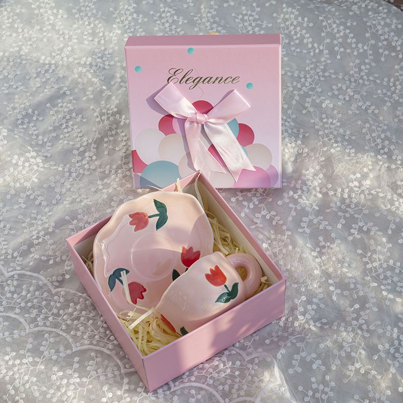 Coffee cup gift box