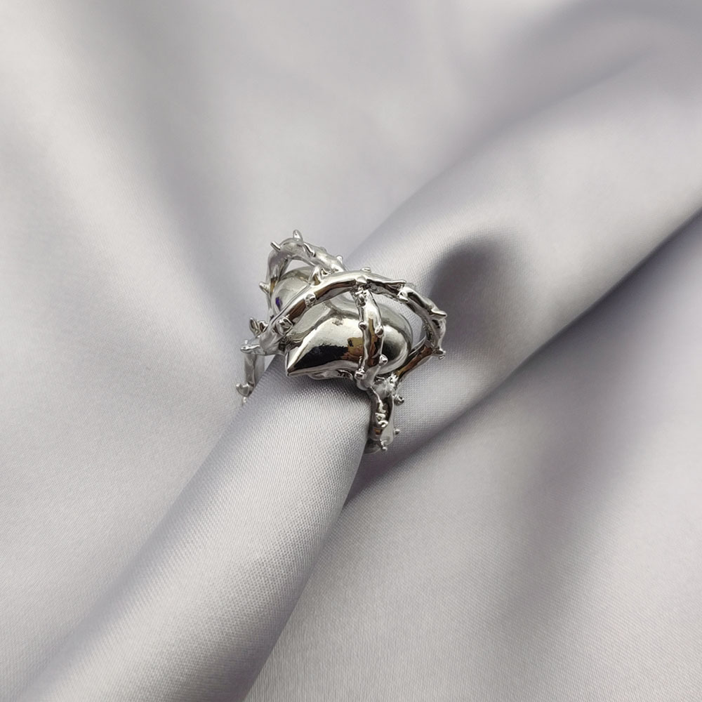 Imprisoned Heart Niche Design Black Thorns Love Ring Cold Wind High-end  Ring