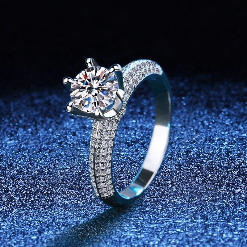 Title 3, S925 Pure Silver Platinum Plated Moissanite Ring