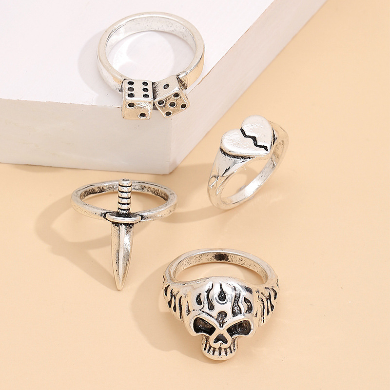 Fashionable Personality Skull Heart Ring Set