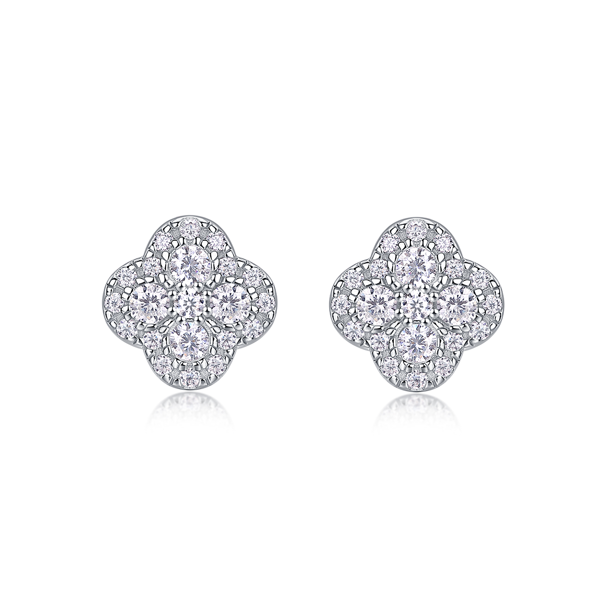 Lucky Four-Leaf Clover - Luxurious And Fashionable Minimalist Jewelry Earrings Featuring Top-quality Moissanite Inlays, Made Of S925 Silver Electroplated With Platinum.