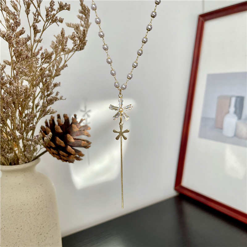 Zircon Flower Pearl Necklace Female Show Neck Long Clavicle Chain