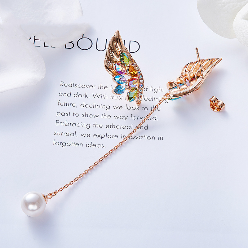 Women's Fashion Simple And Versatile Niche Wing Earrings