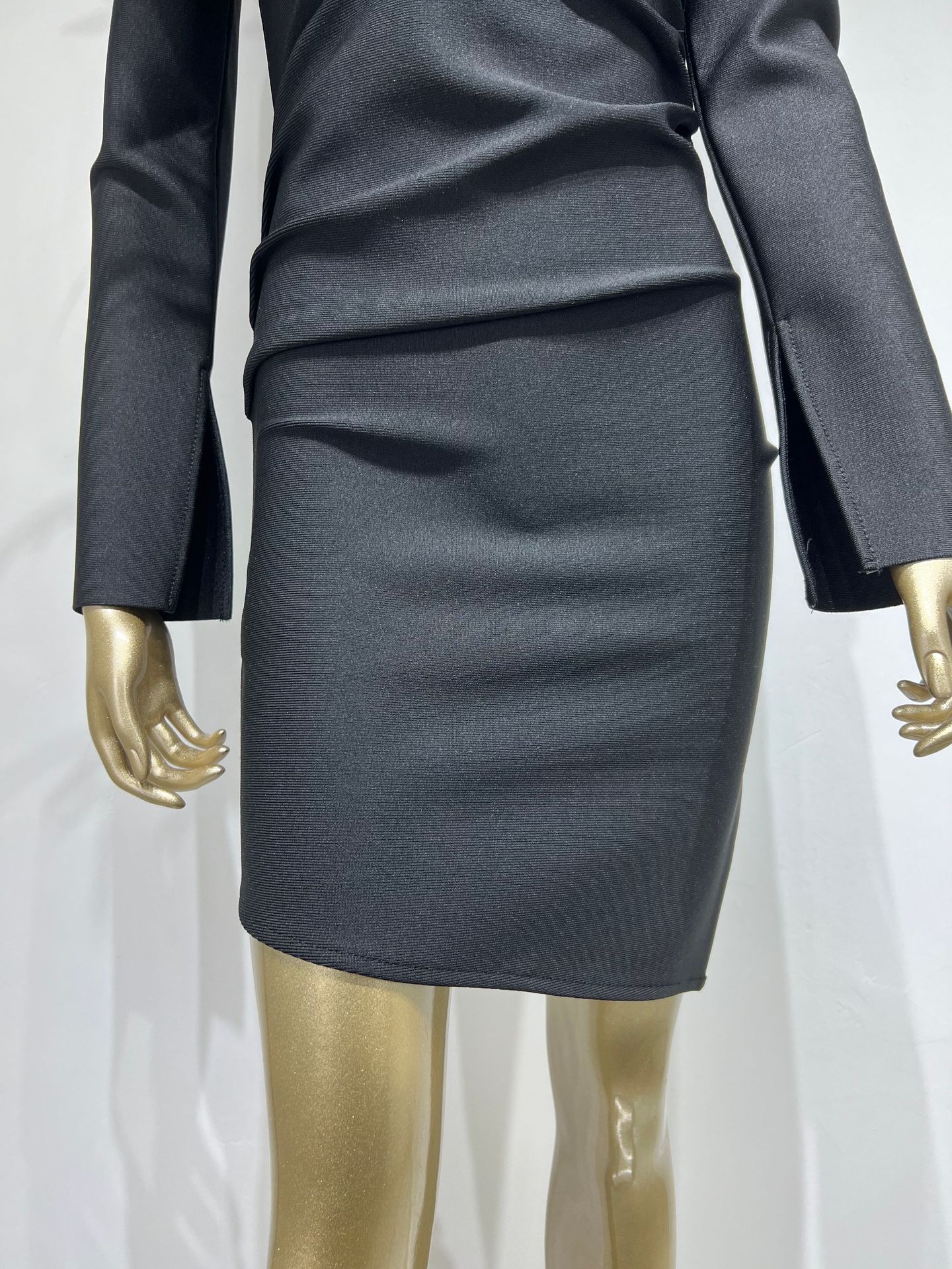 Dark Gorgeous Feather Sexy Low-cut Buttock Short Dress