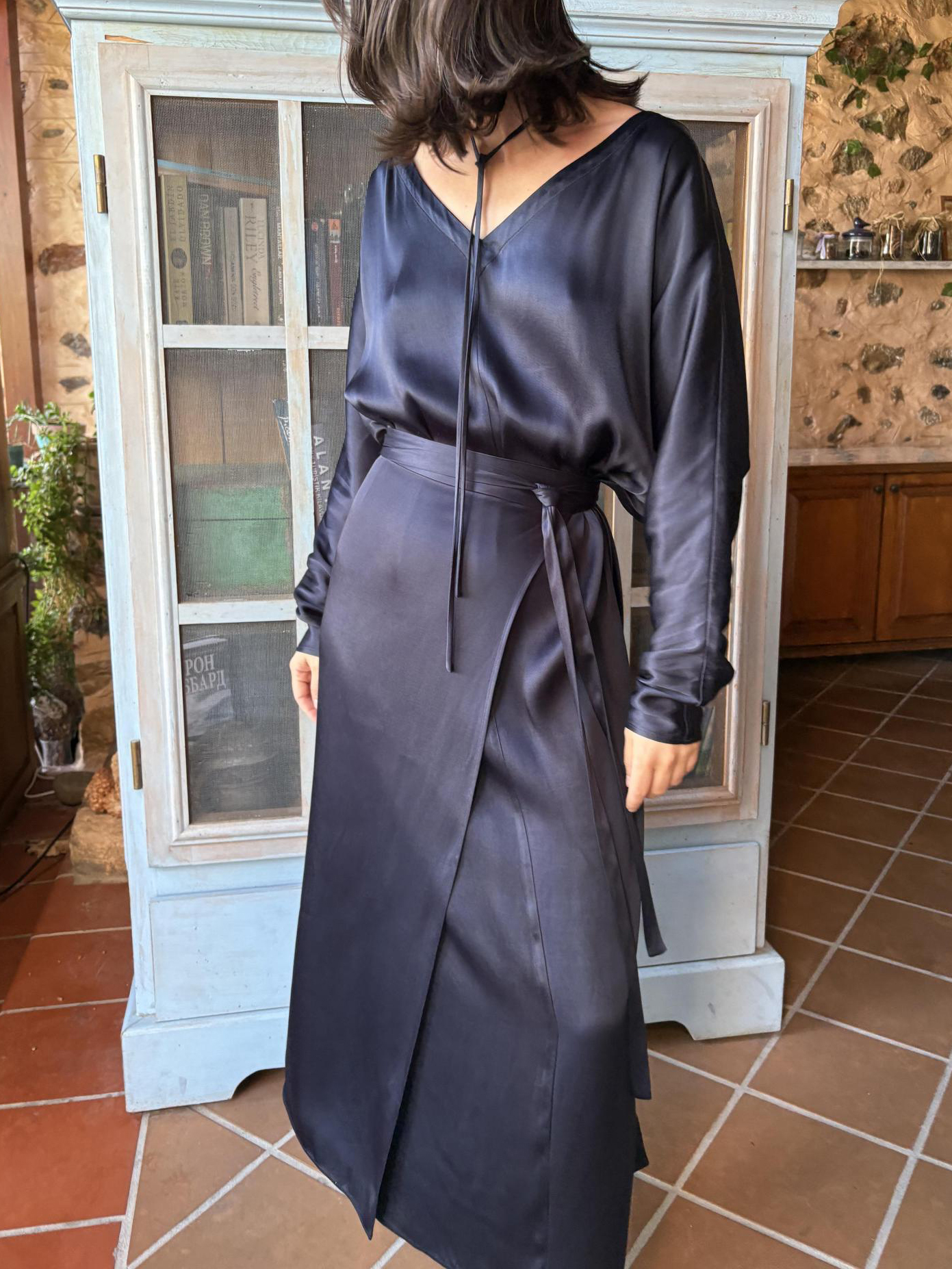 Navy Blue Satin Tie-Waist Slit Long Sleeve Maxi Dress