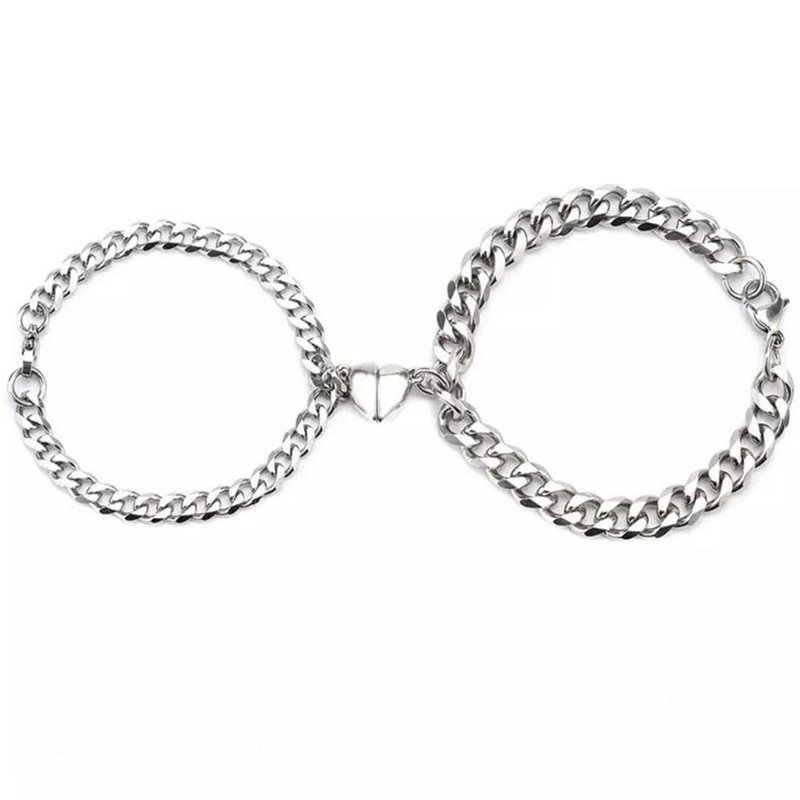 Europe And America Cool Style Love Bracelet Made Of An Old Pair Of Magnetite Lovers' Handwear