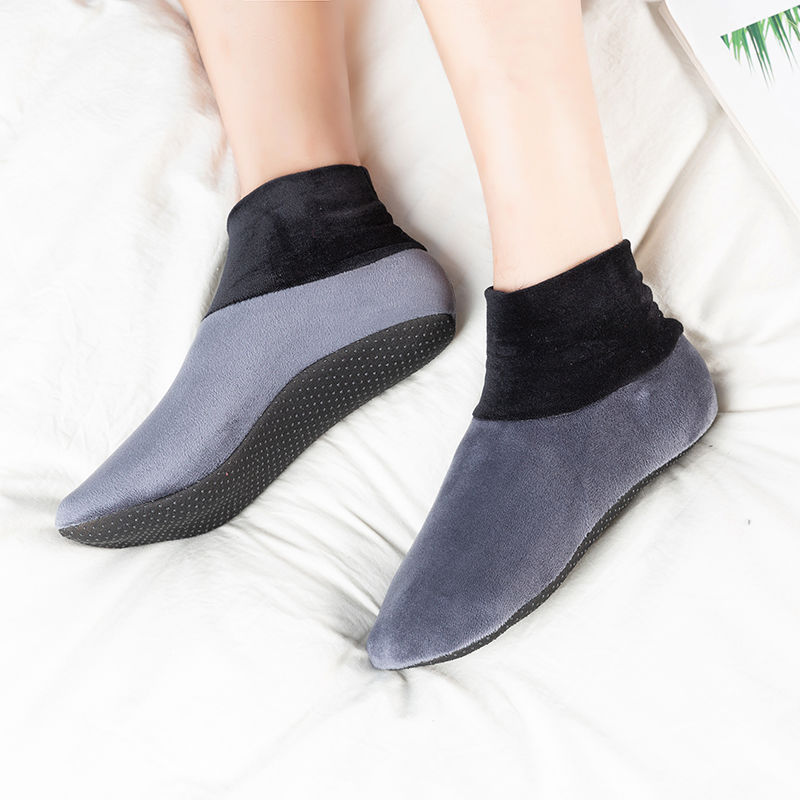 Title 7, Adult female floor socks