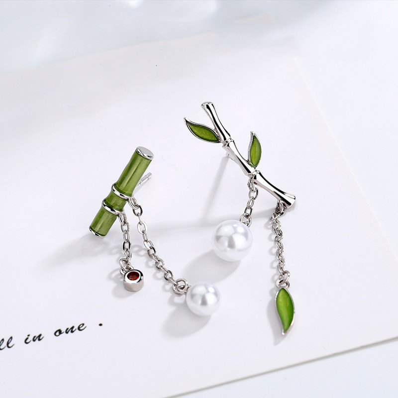 Women's Bamboo Vintage Asymmetrical Pearl Earrings