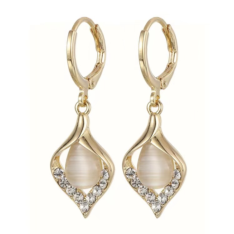 Angel Eyes Earring Buckle Light Luxury And Senior Sense