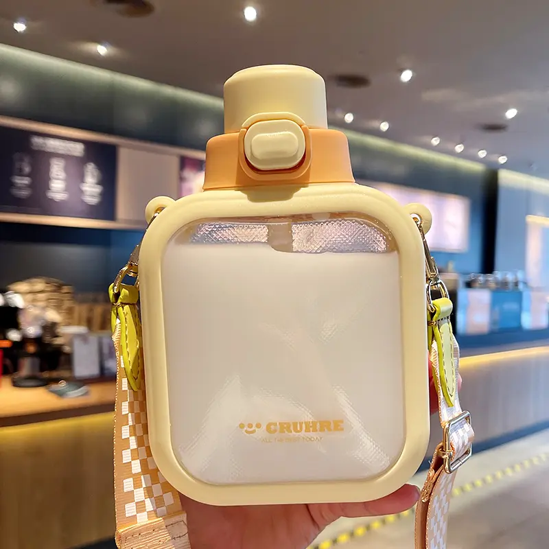 Fashion Portable Plastic Cup With Straw