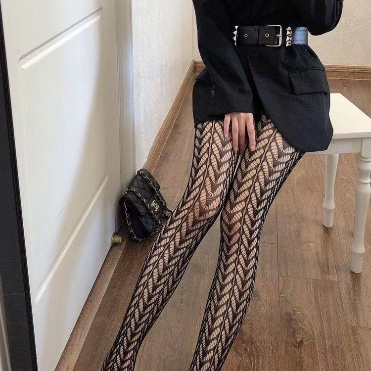 Sexy Leaf Pattern Fishing Net Socks with Lace Hollow Bottom
