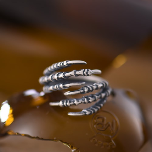 European And American Eagle Claw Ring With Adjustable Size
