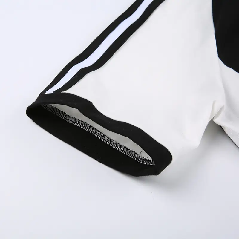 Letter Print Contrast Short Sleeve