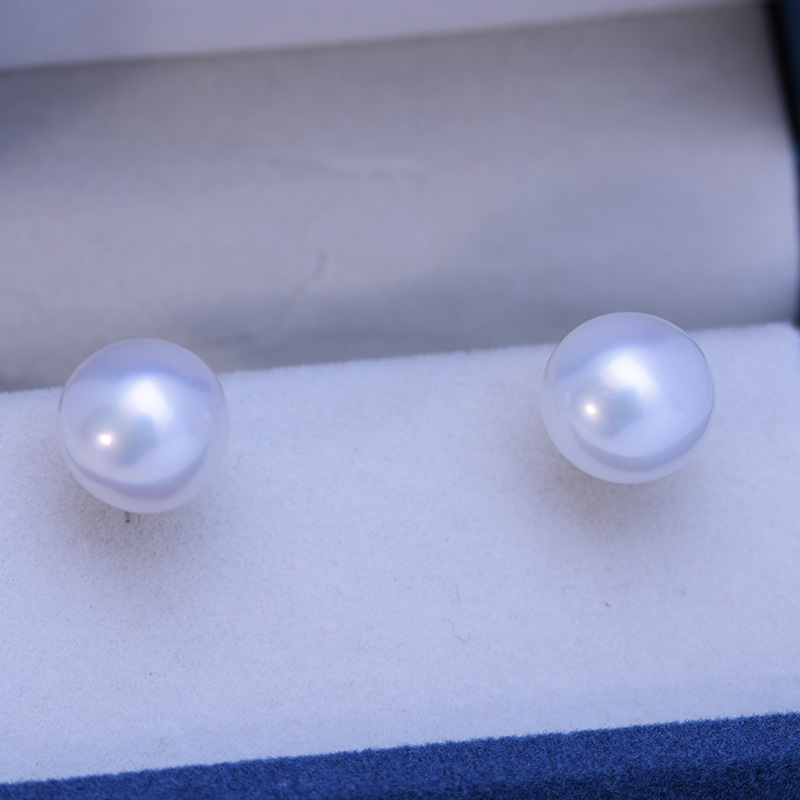 Title 2, White Perfect Circle Strong Light Pearl Stud Ea...