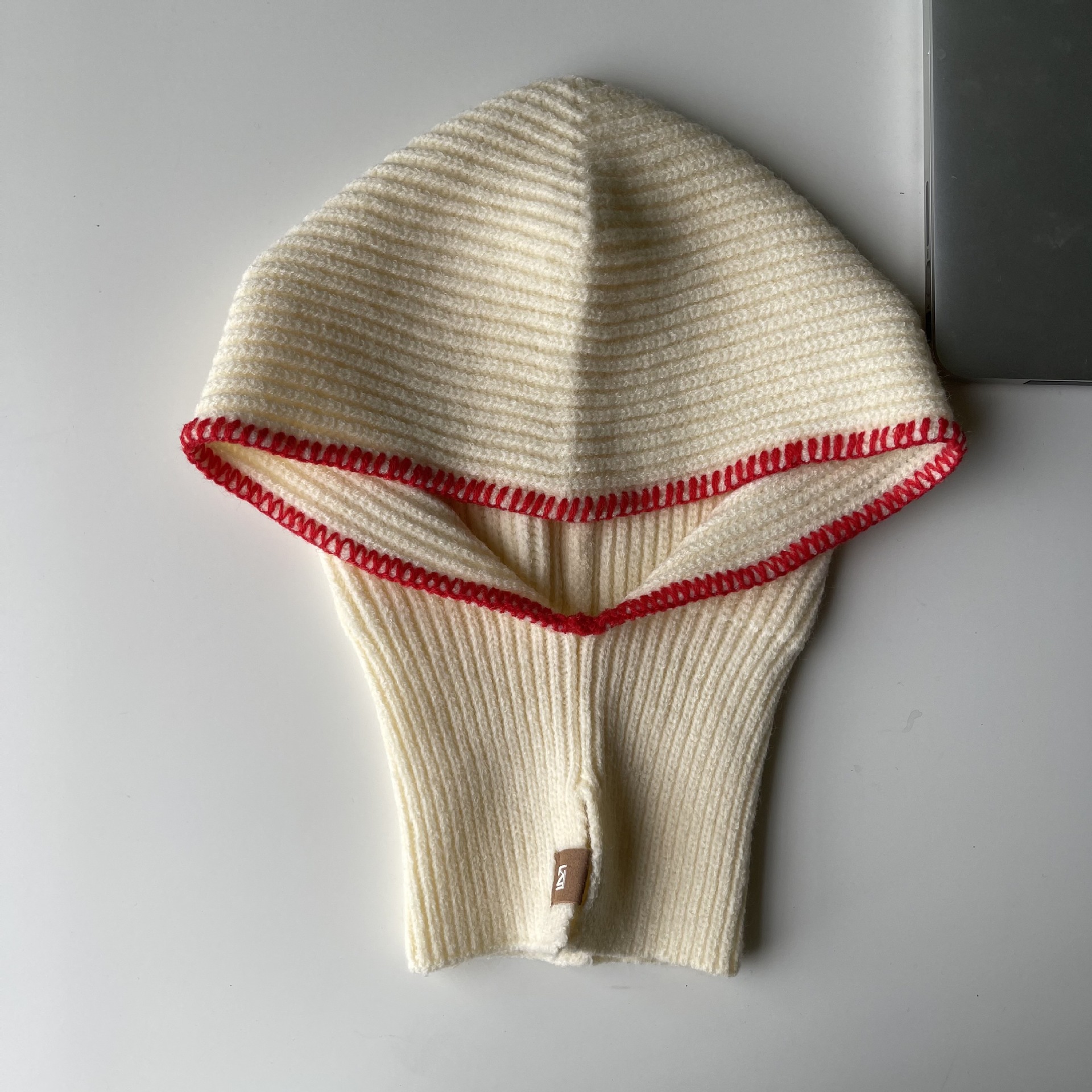 Special-interest Design Autumn And Winter Warm Cool Contrast Color Edge Sealing One-piece Scarf Knitted Woolen Cap