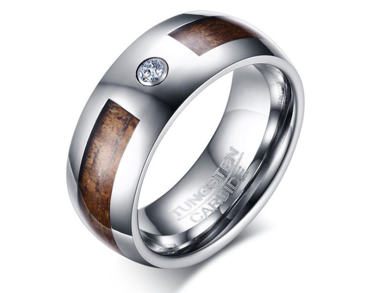 Tungsten gold ring with wood and zirconium drill