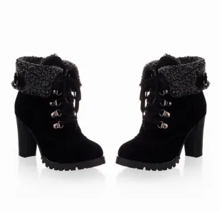High-heeled scrub short boots - Black