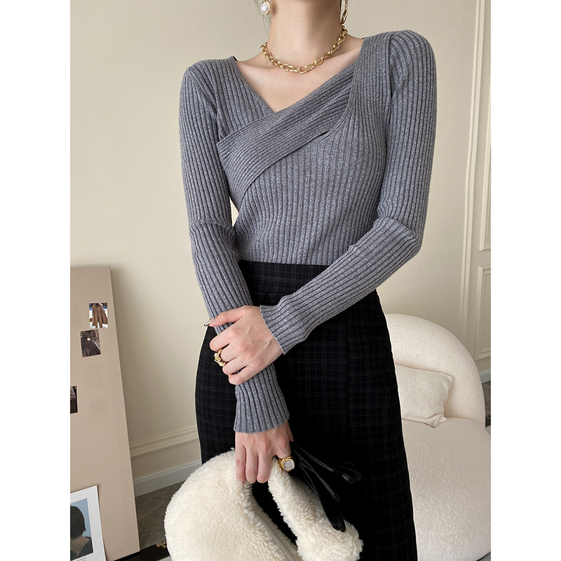 Title 2, Designed Cross-neck Slim-fit French Sweater