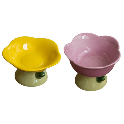 Yellow plate purple bowl