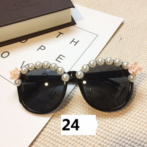 Title 23, Handmade flower diamond sunglasses